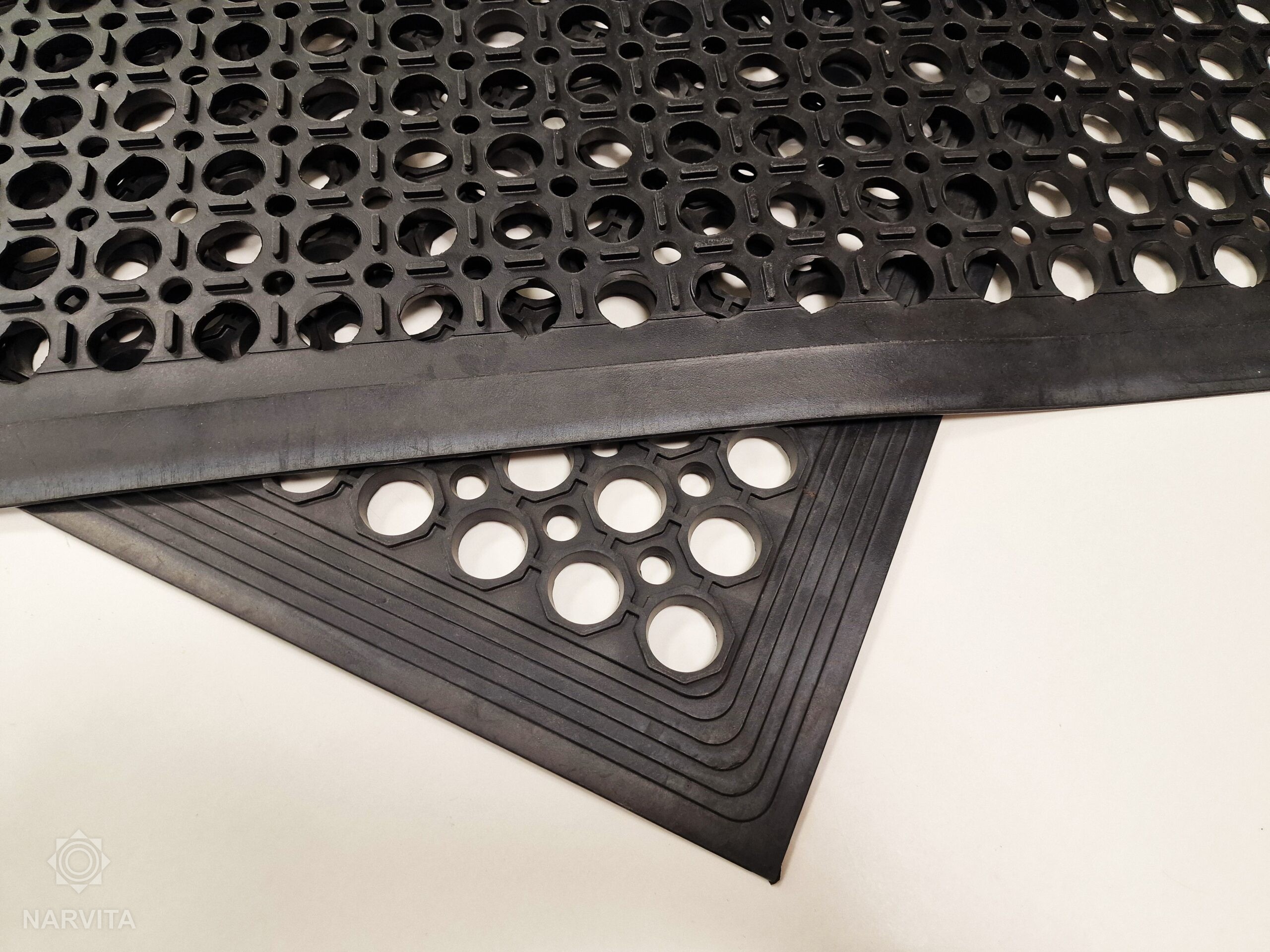 100 procentų guminis kilimėlis