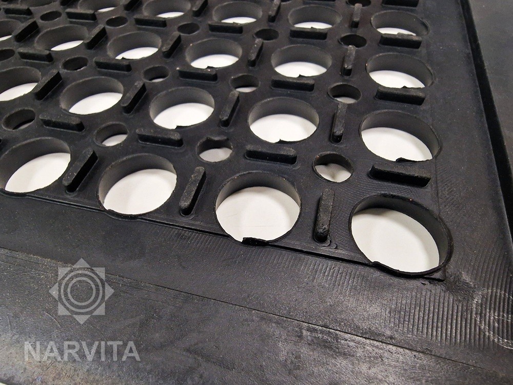 kilimėlis tinkantis šlapioms, purvinoms, slidžioms patalpoms