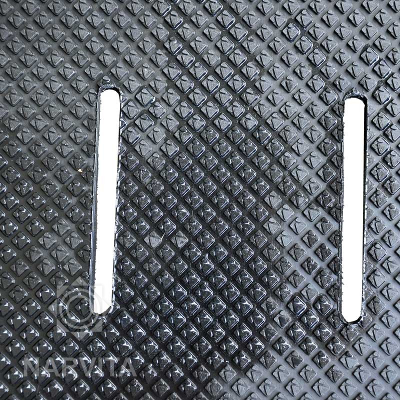 kilmėlis su drenažo angomis