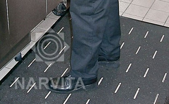 neslystantys iš abiejų pusių kilimėlis