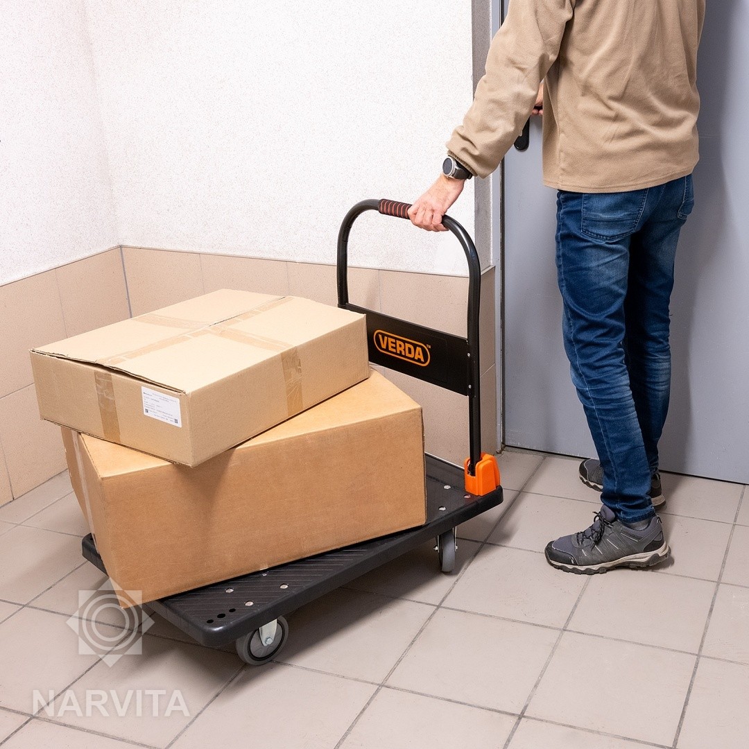 tvirtas krovių vežimėlis